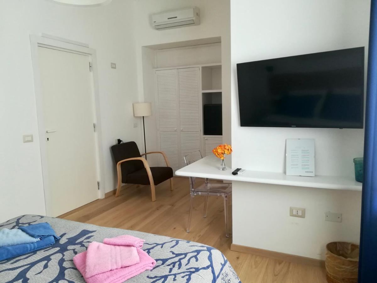 Bed and Breakfast Domo Sul Porto Стинтино Экстерьер фото
