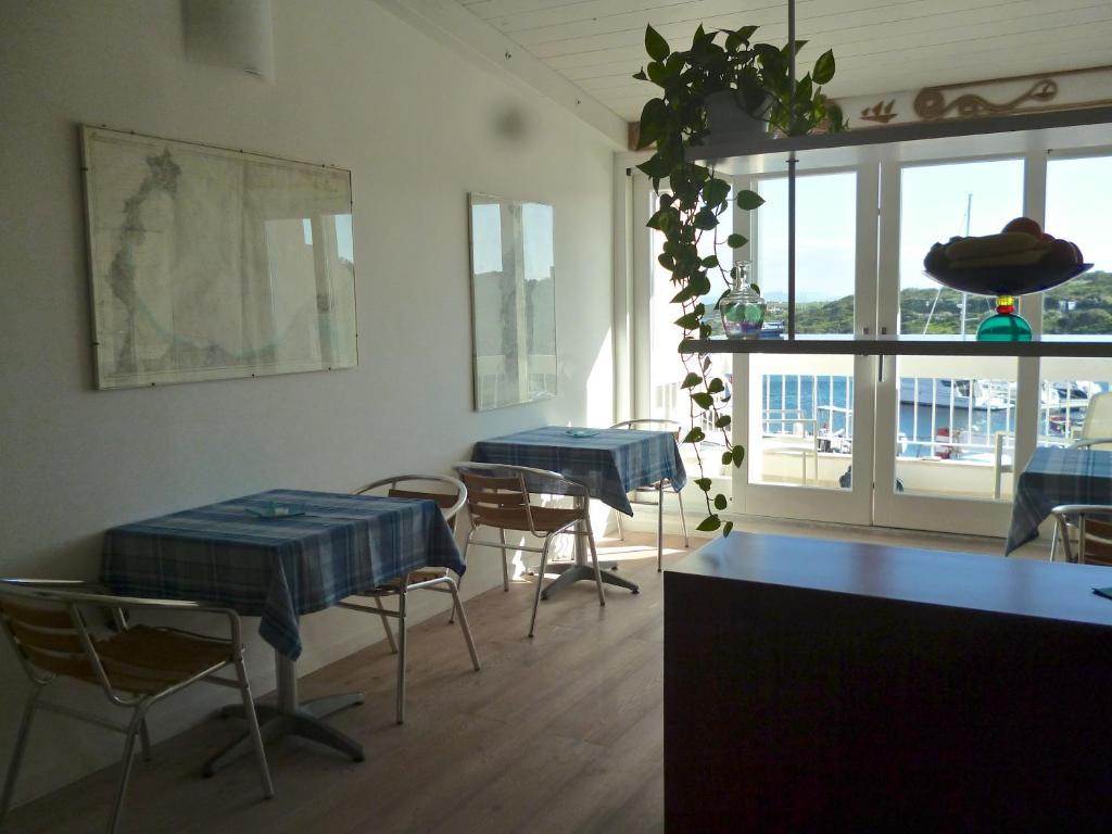 Bed and Breakfast Domo Sul Porto Стинтино Экстерьер фото