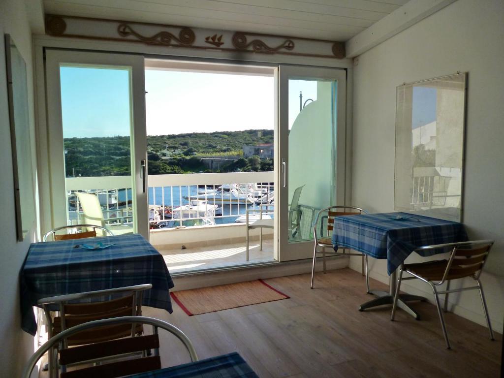 Bed and Breakfast Domo Sul Porto Стинтино Экстерьер фото