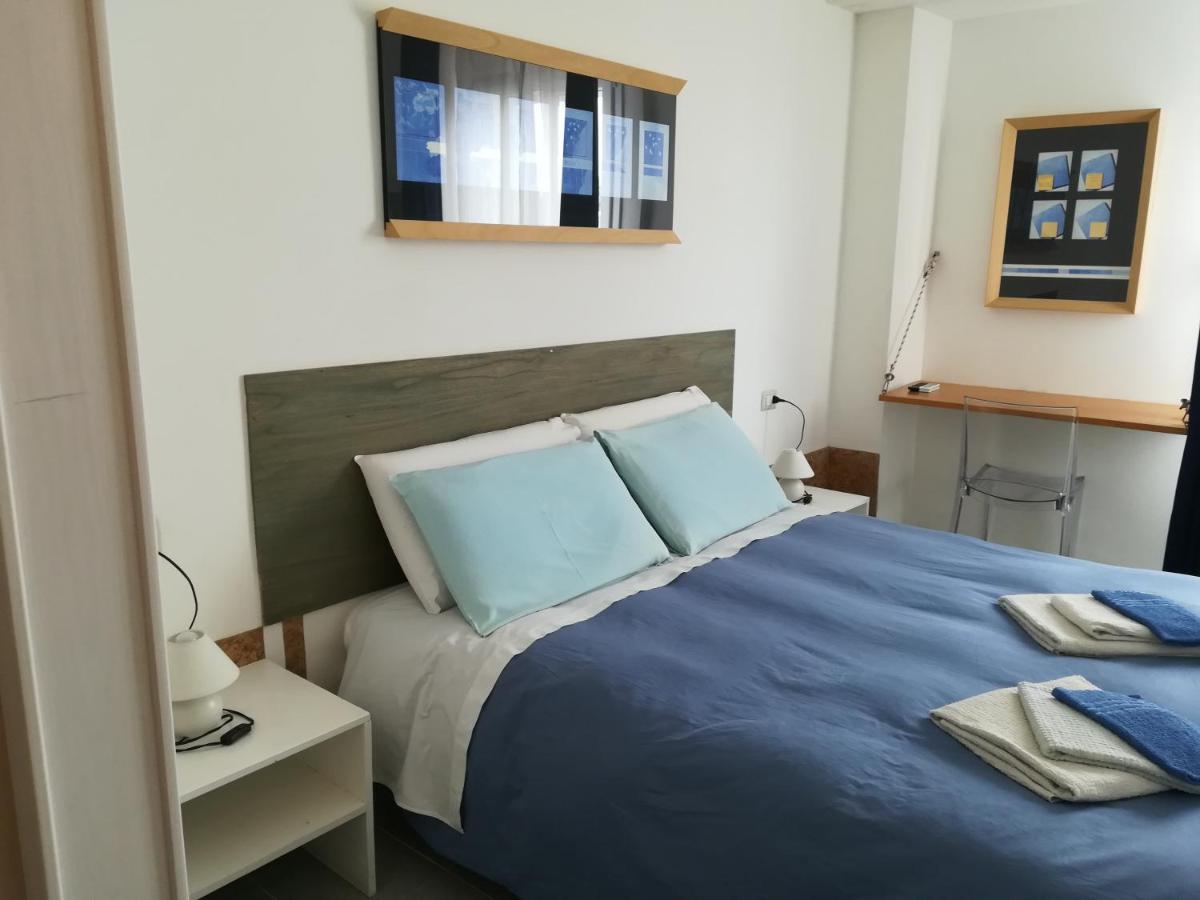 Bed and Breakfast Domo Sul Porto Стинтино Экстерьер фото
