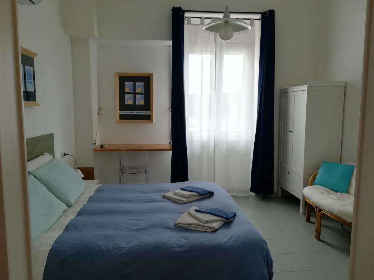 Bed and Breakfast Domo Sul Porto Стинтино Экстерьер фото